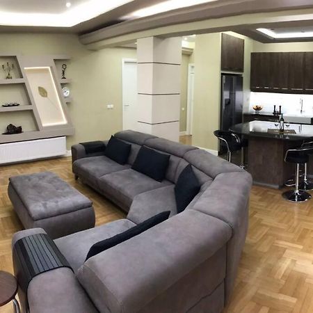 Finer Things Flisvos Beach Condo In Palaio Faliro أثينا المظهر الخارجي الصورة