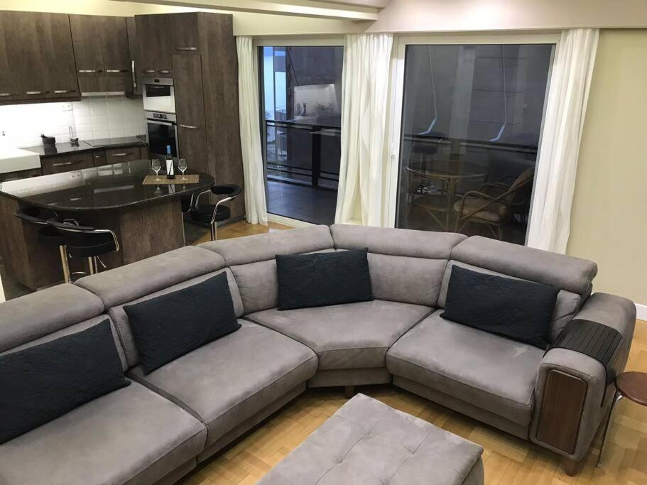 Finer Things Flisvos Beach Condo In Palaio Faliro أثينا المظهر الخارجي الصورة