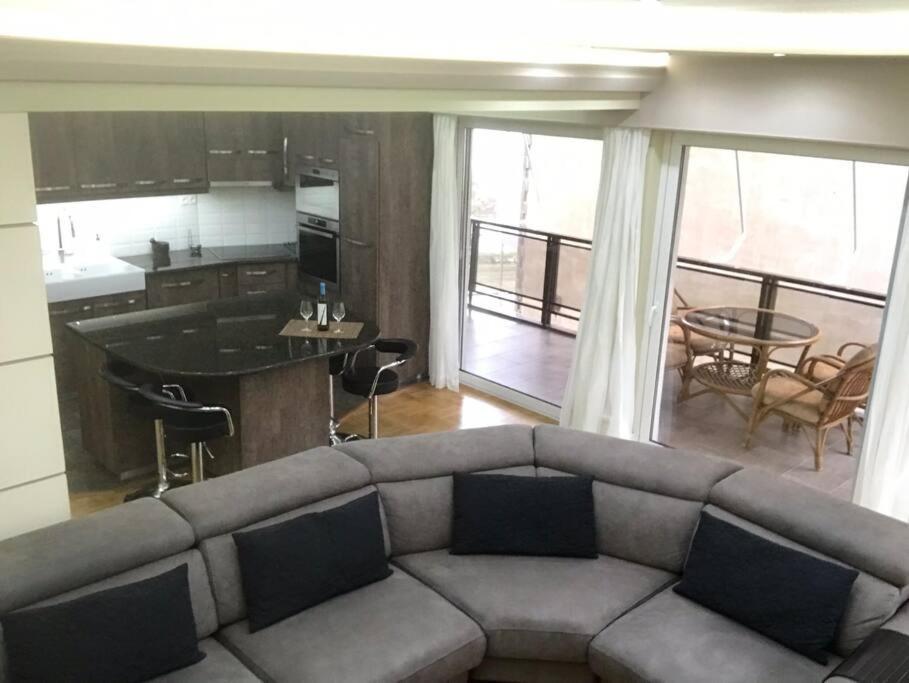 Finer Things Flisvos Beach Condo In Palaio Faliro أثينا المظهر الخارجي الصورة