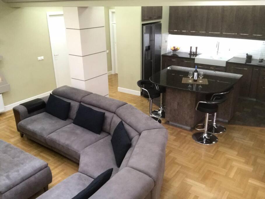 Finer Things Flisvos Beach Condo In Palaio Faliro أثينا المظهر الخارجي الصورة